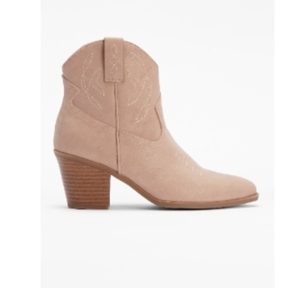Blush boots